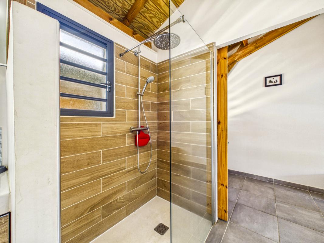 31.Location villa piscine vue mer 3 chambres Deshaies Guadeloupe